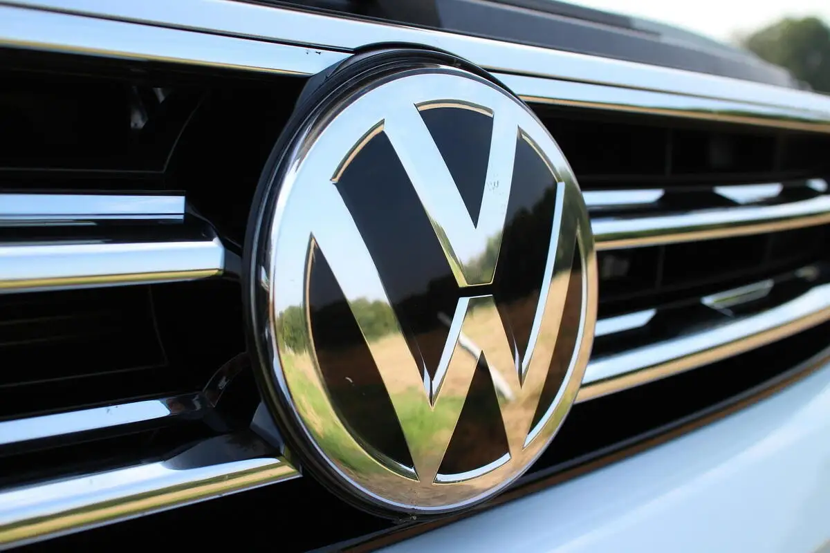 Volkswagen закроет 4 завода в Германии и уволит десятки тысяч человек