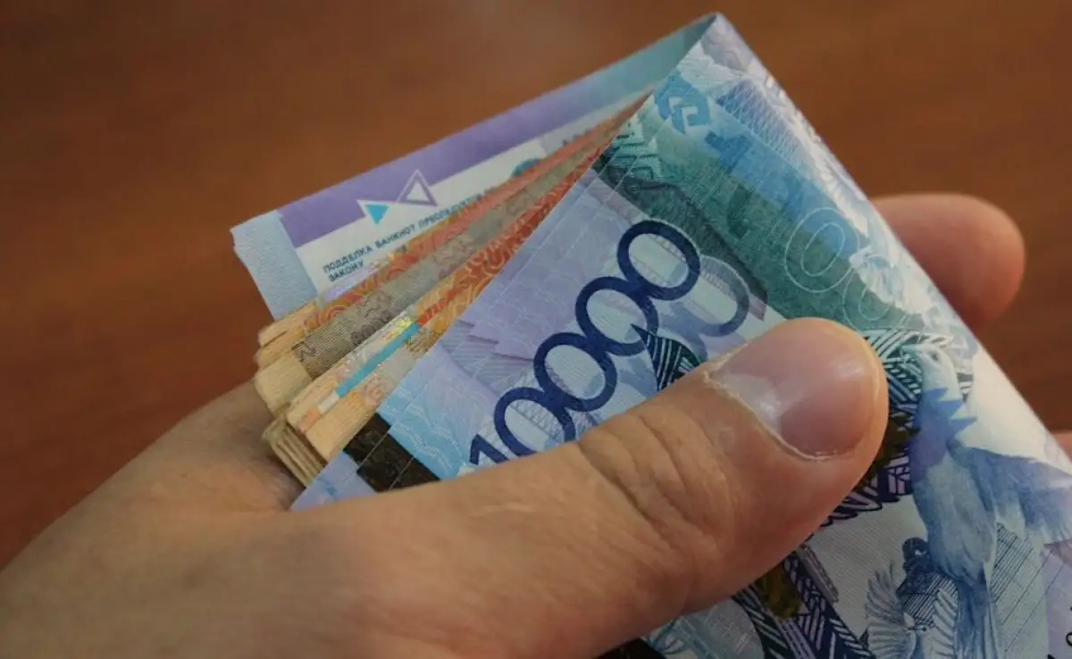 В Астане лжемонтер обманул 20 предпринимателей