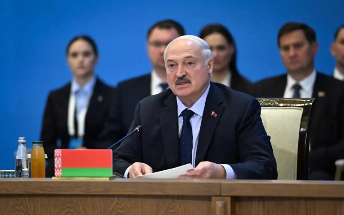 Лукашенко: "Казахстан для Беларуси очень интересный партнер и дружеская страна"