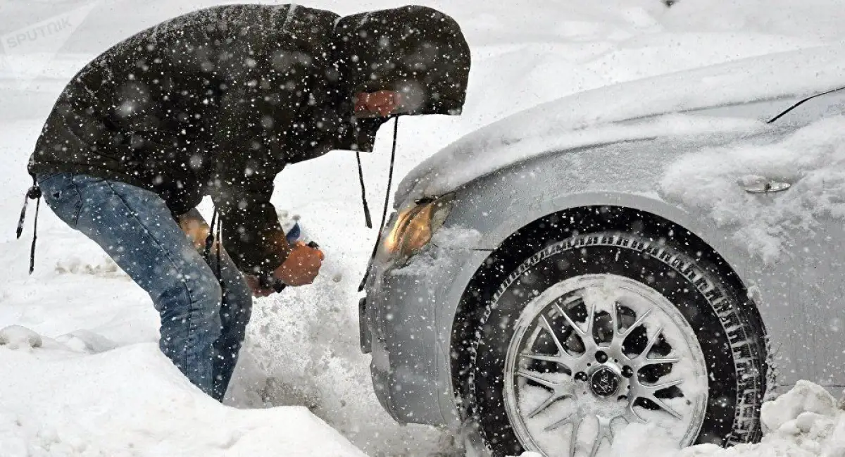 "Рано переобуваться": в Казахстане ограничили движение на 6 автодорогах