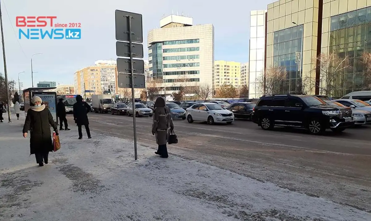 Три области Казахстана перешли в «красную зону» по коронавирусу