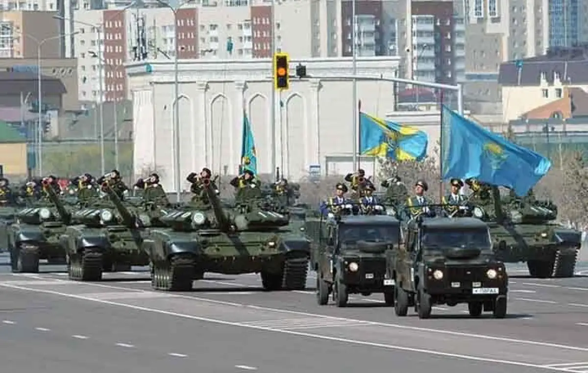 Сколько потратят на подготовку и проведение военного парада в Астане