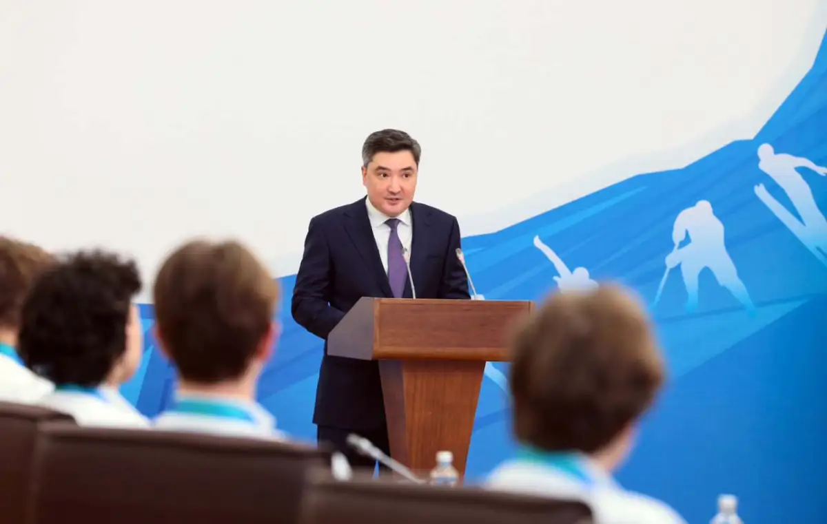 «За вами – будущее»: Премьер-министр Бектенов поддержал призеров юношеской Олимпиады