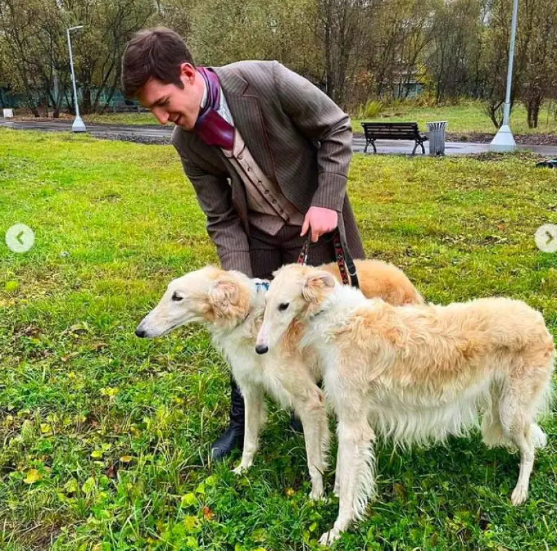 «Не тем занят»: болельщики затроллили Даррена Дица за вычурные фото