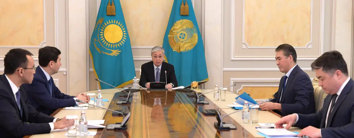 Токаев не исключил закрытие других крупных городов на карантин