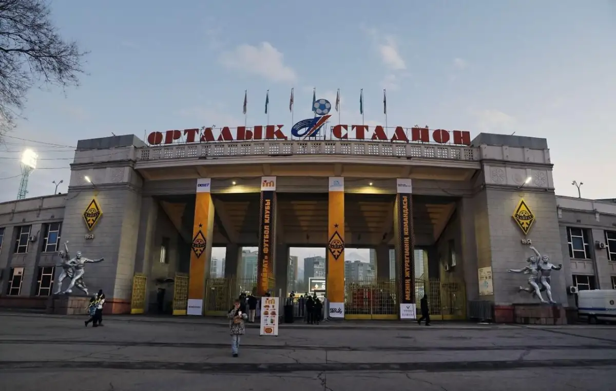 "В Милане билеты на футбол дешевле в 35 раз в сравнении с "Кайратом" в Алматы" - Лория