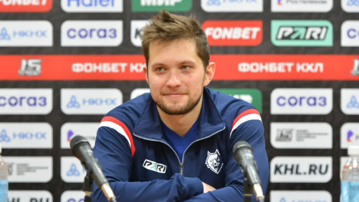 Почему защитник Хохлов не попал в состав Барыса