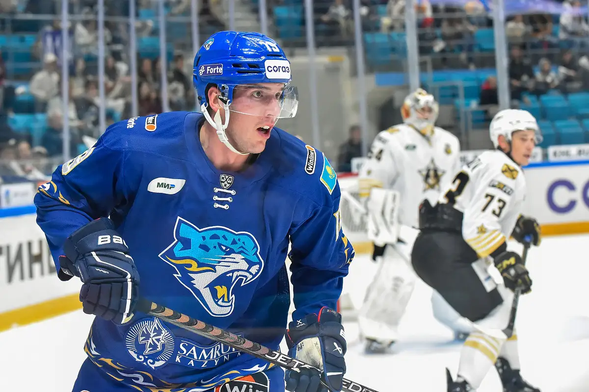 "Металлург" предложил "Барысу" обменять Мухаметова на ЛаБейта