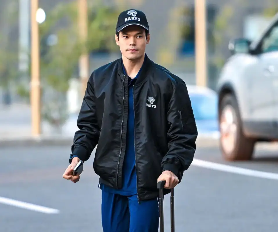 Барыс взял на выезд игрока после травмы