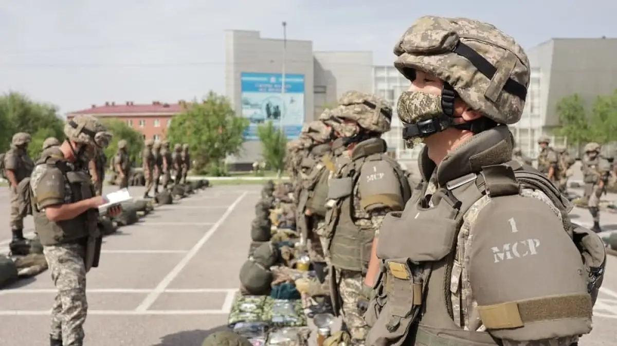 В Вооруженных Силах Казахстана начались тактико-строевые занятия