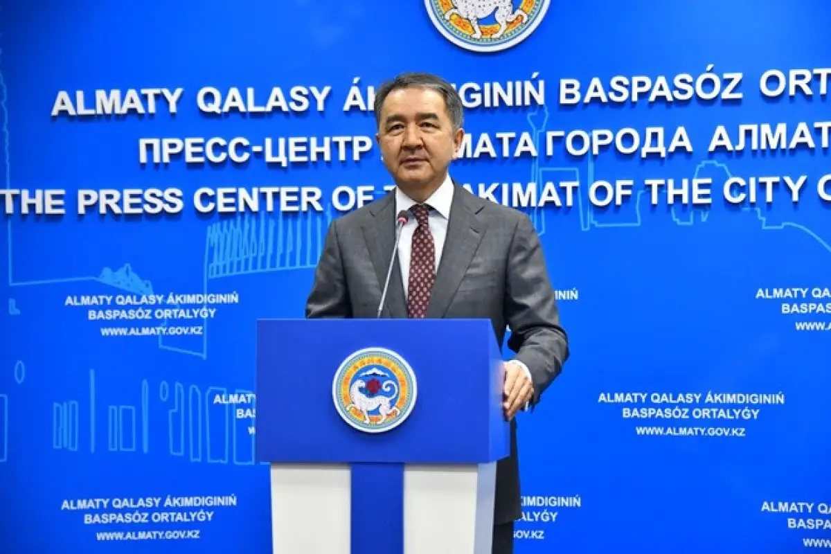 Сагинтаев: "Жителей старше 65 лет убедительно прошу не выходить на улицу"