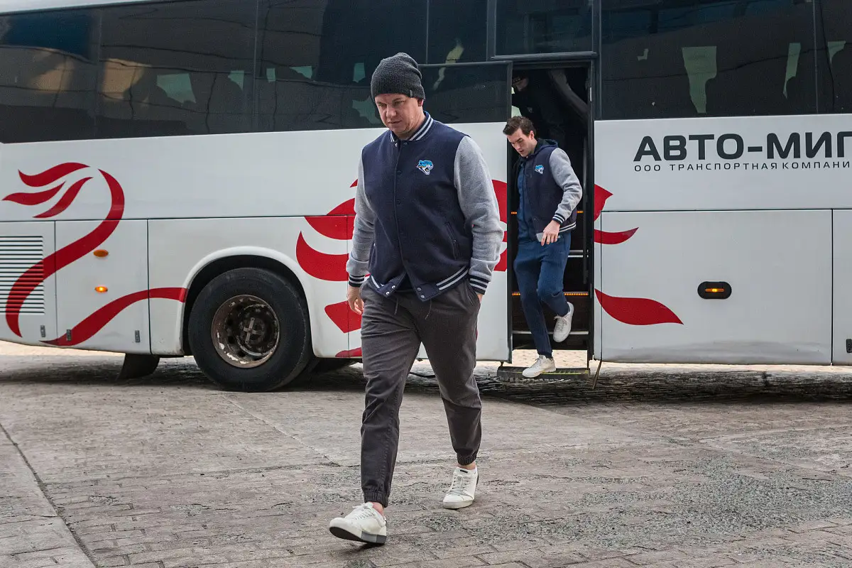 Мамбеталиев объяснил отсутствие Асетова и рассказал о возвращении Старченко