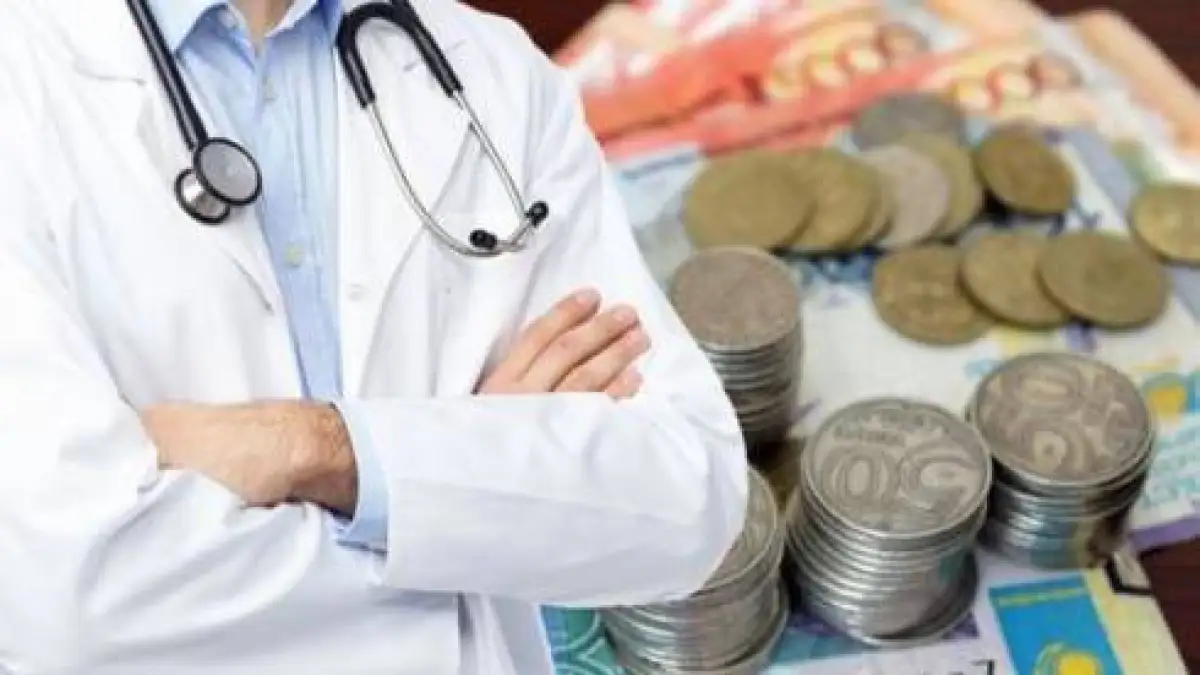 Медики Нур-Султана и Алматы лидируют по выплаченным компенсациям после заражения COVID19