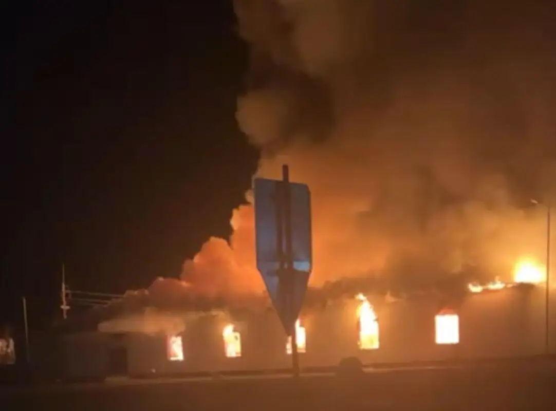 В Мойынты девять человек госпитализировали после взрыва в кафе