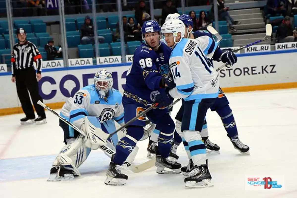 Как Барыс выгрыз победу у Сибири: лучшие фотомоменты 