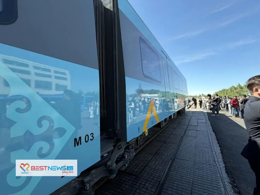 В Астана называли сроки запуска LRT