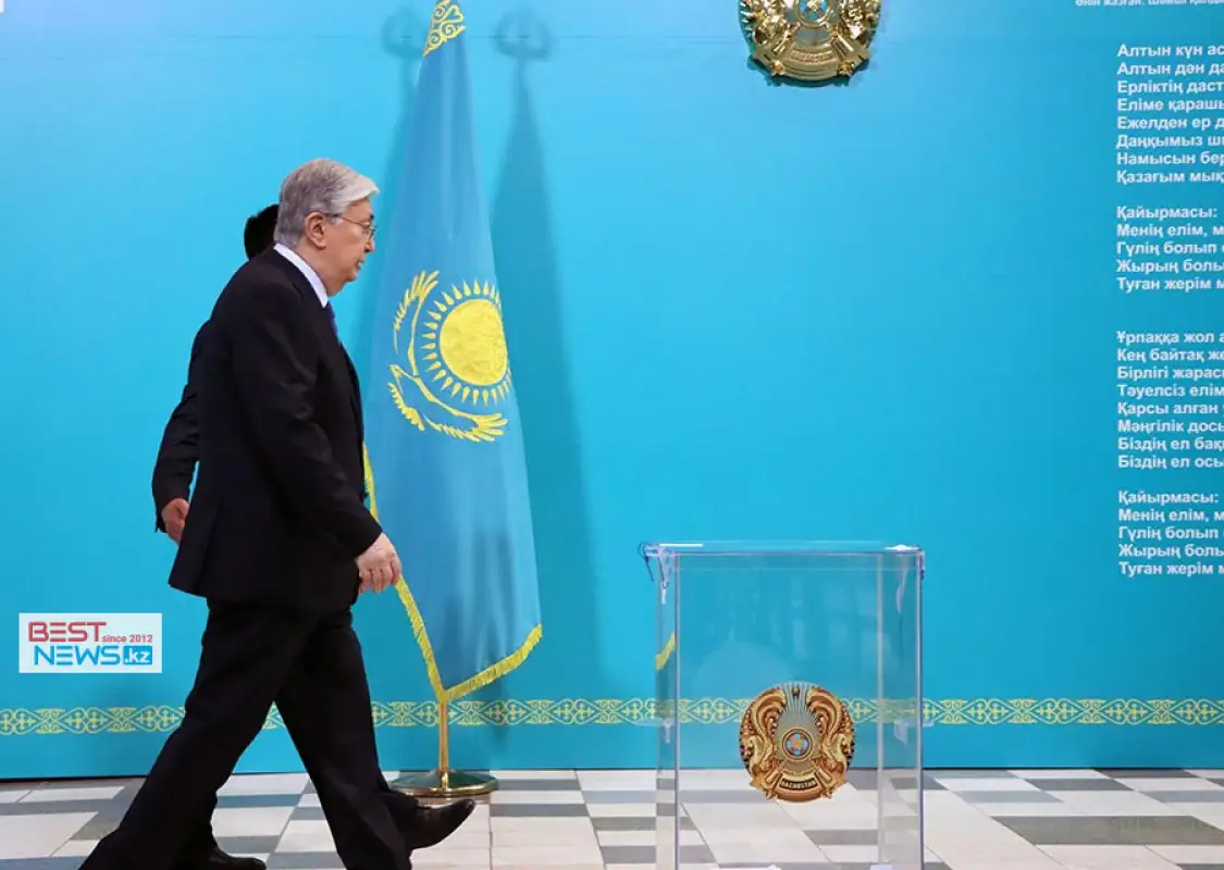 Как проголосовал на референдуме Президент Казахстана - фото