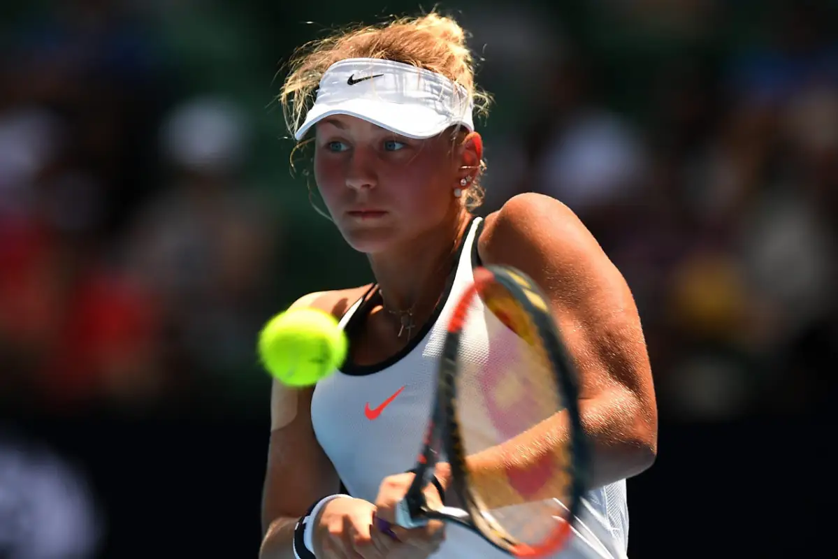 Рыбакина уступила Соболенко в трех сетах на Уимблдоне