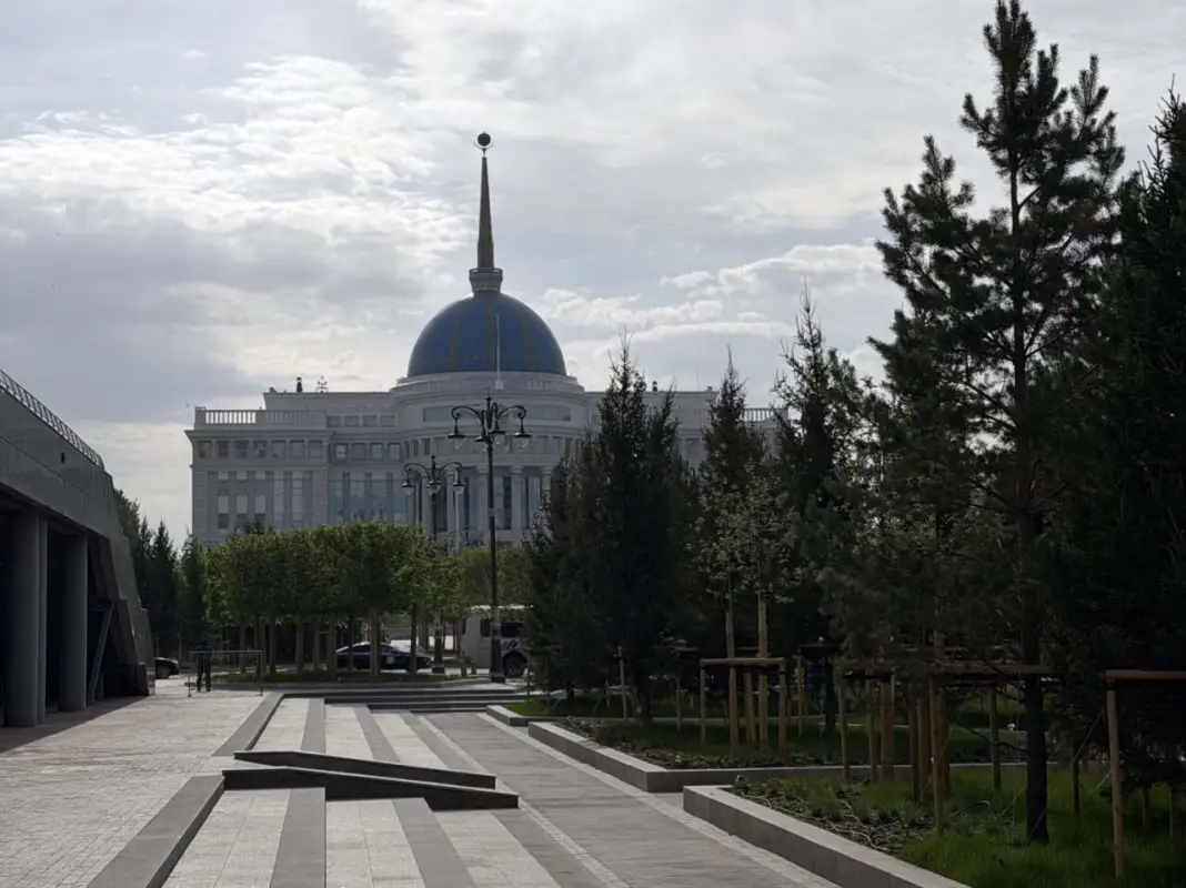 Парламент принял в первом чтении проект Конституционного закона "О Президенте Казахстана"