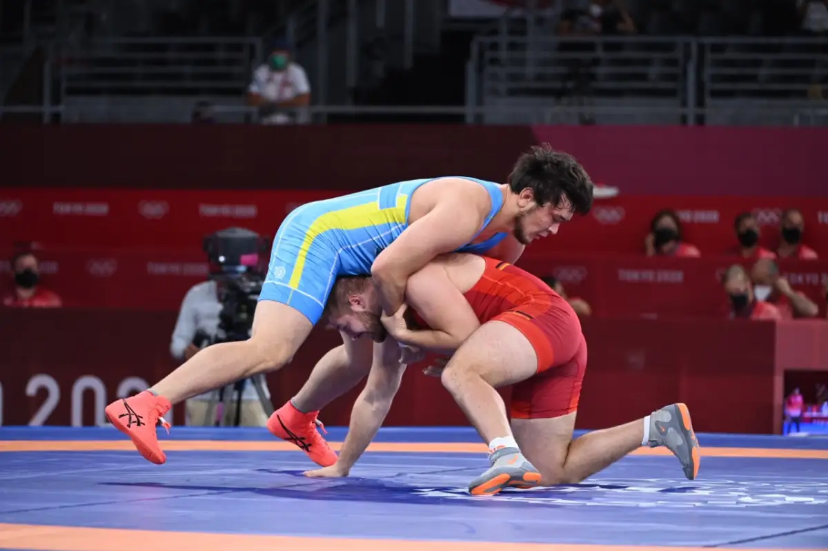 Батырмурзаев потерял шансы на утешительный финал