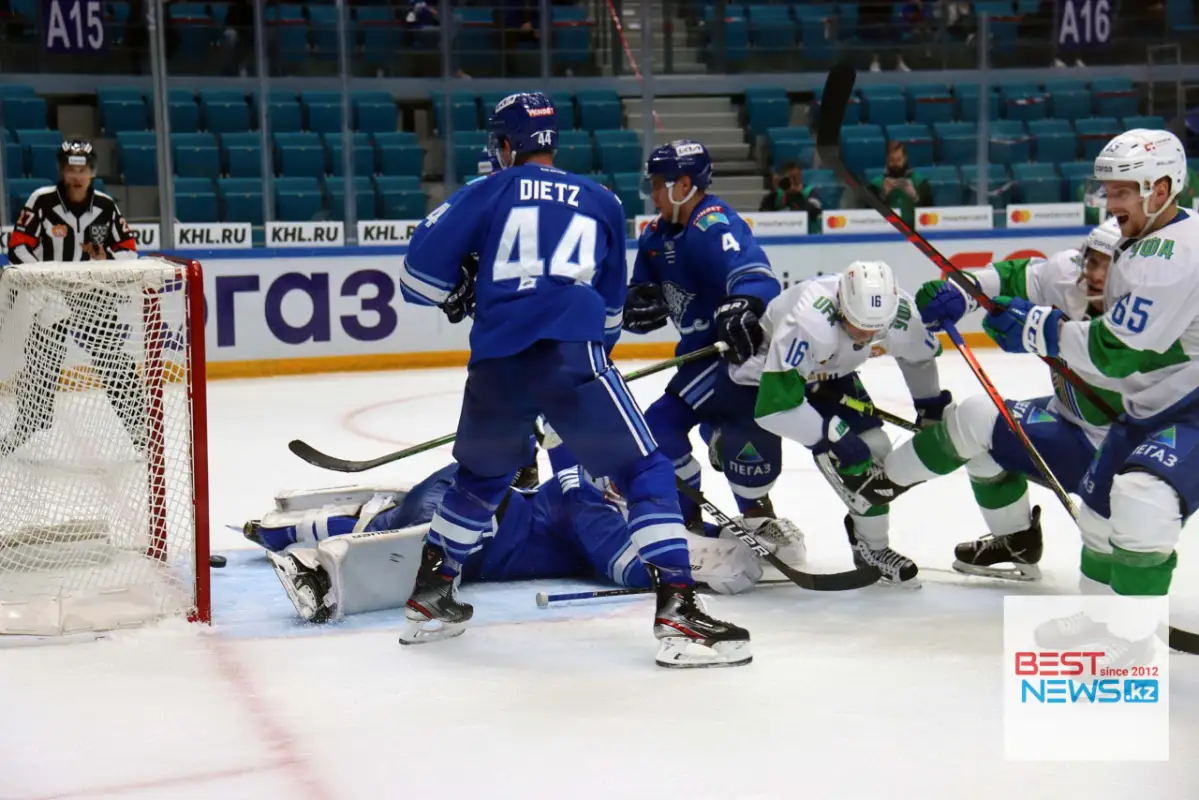 Барыс уступает Салават Юлаеву после двух периодов