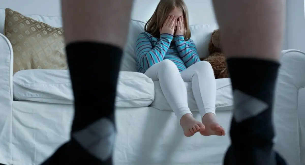 Мажилис одобрил отмену помилования педофилам и насильникам