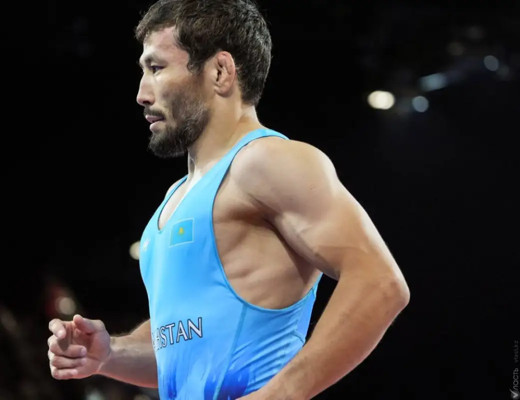 Демеу Жадраев завоевал "серебро" в финале ОИ в Париже