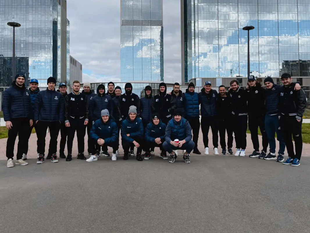 Хоккеисты московского "Динамо" прогулялись перед матчем в Астане