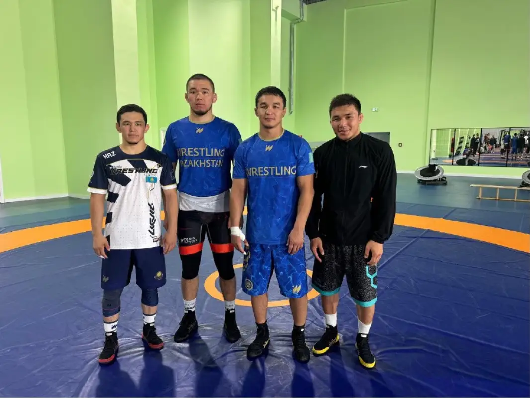 «Испытание взрослым ковром:» тренеры сборной Казахстана дали расклады на ЧМ по борьбе в Албании