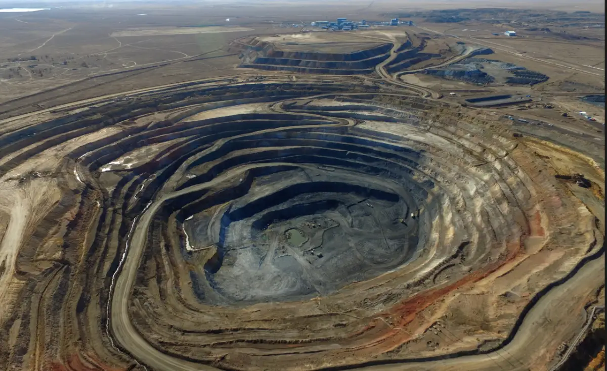 Токаев открыл новую фабрику и посетил комплекс «Жошы хан»