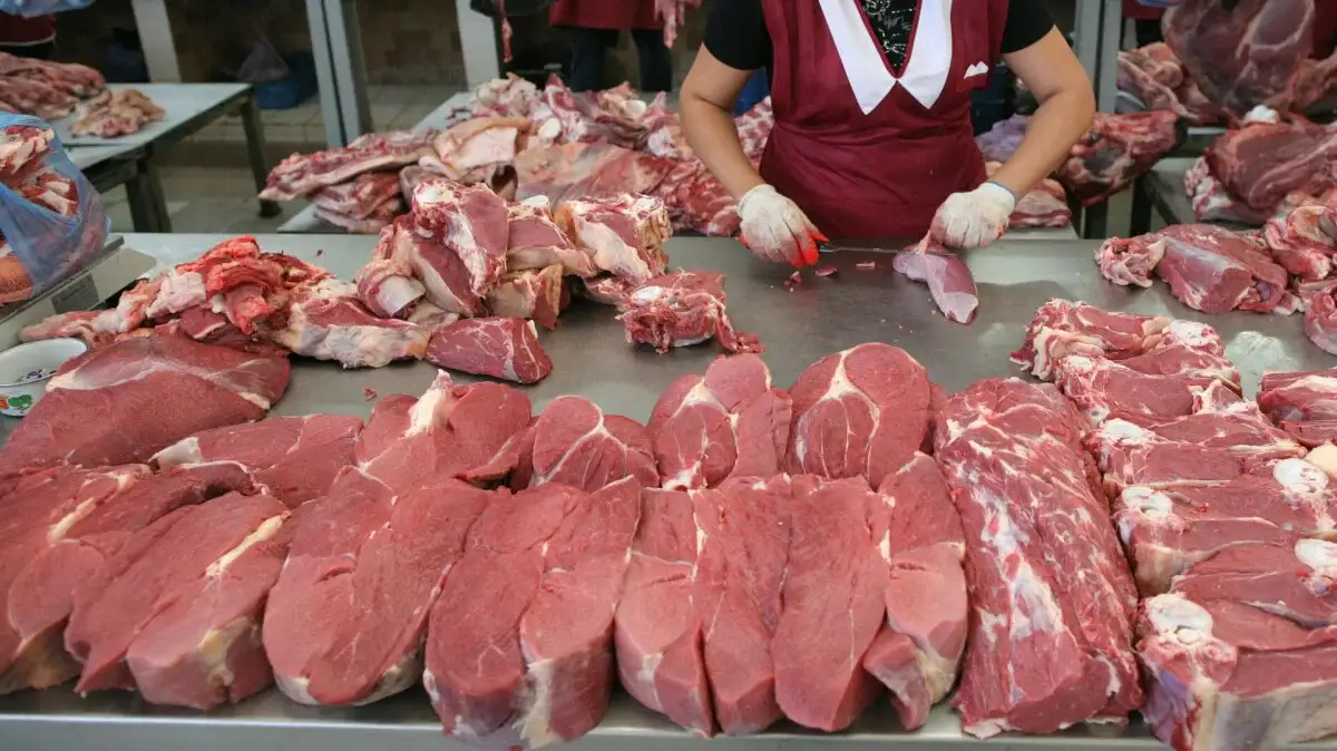 Как в Казахстане будут сдерживать цены на мясо перед Новым годом