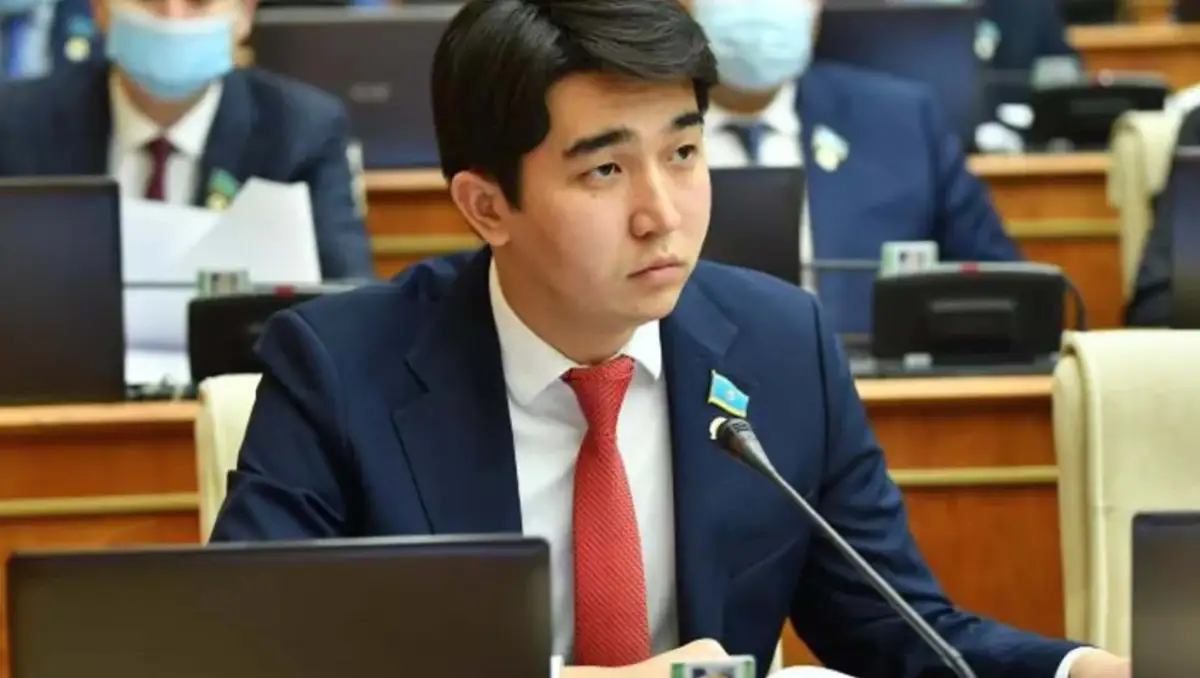 В Минобороны РК ответили - будет ли самый молодой мажилисмен Ахметов служить в армии