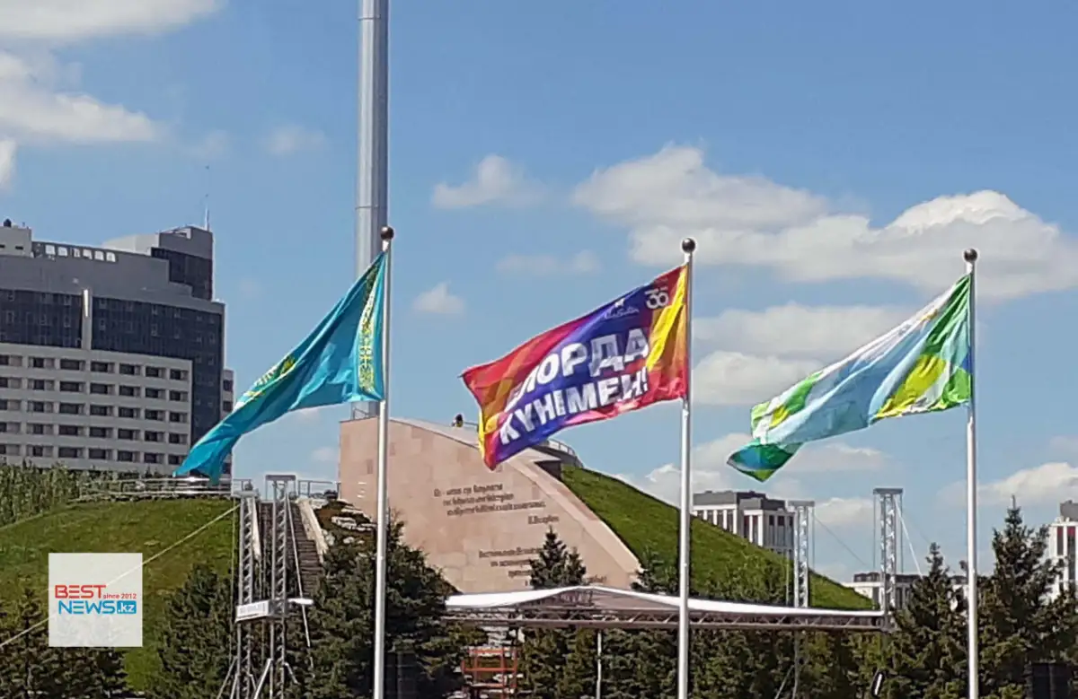 Нур-Султан украшают ко Дню столицы