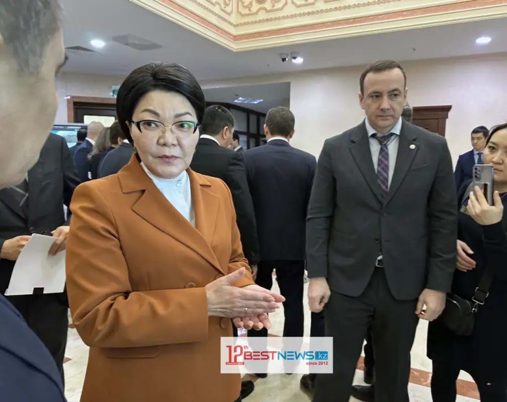 Министр Жакупова ответила - может ли оставшаяся без ног девочка рассчитывать на пожизненные выплаты автопарка 