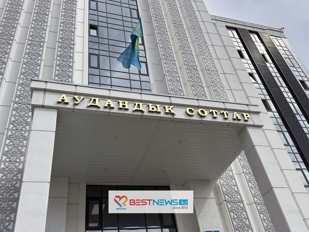 Суд по делу Перизат Кайрат приостановили по просьбе её матери