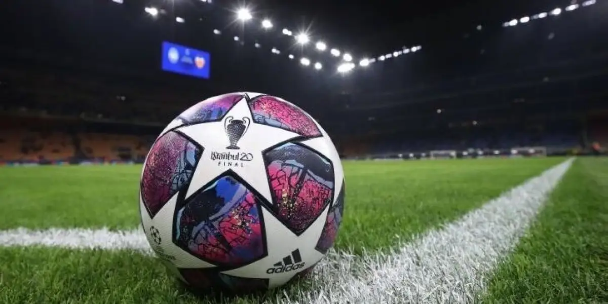 Президент Казахстана поручил ускорить приватизацию футбольных клубов