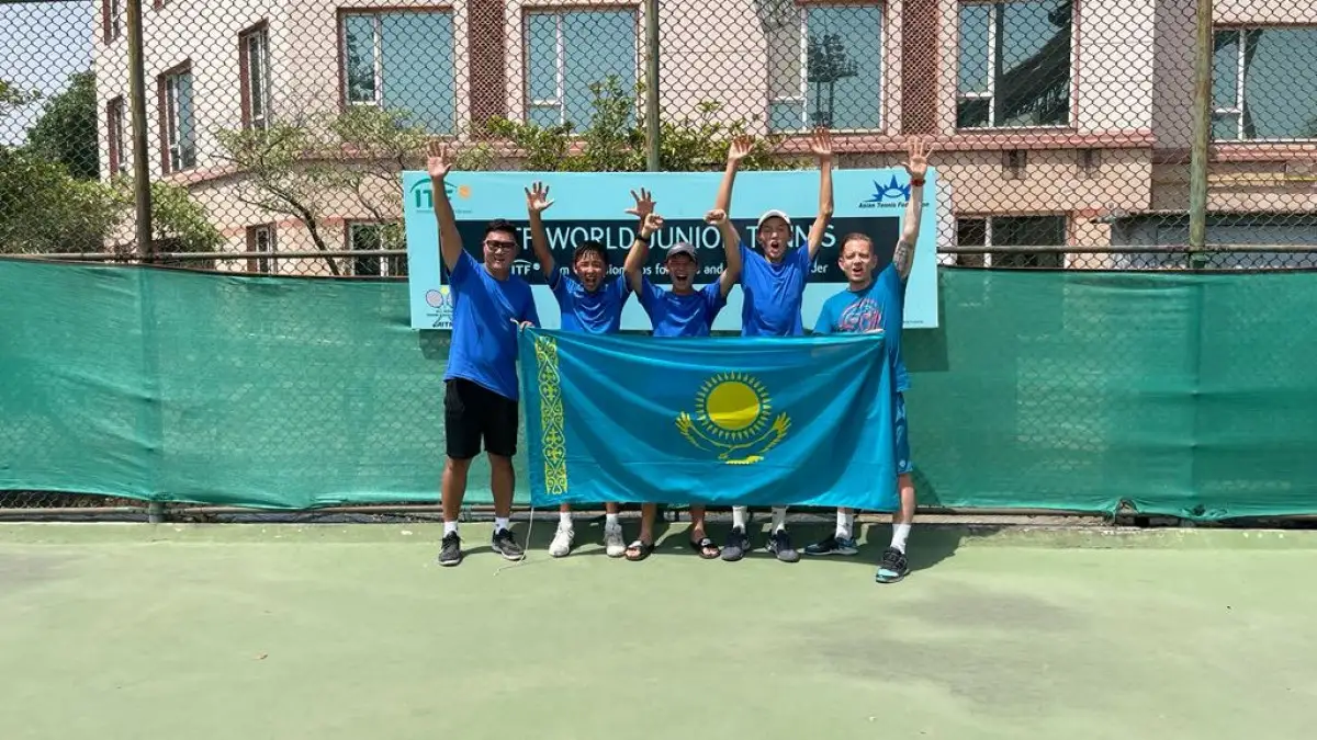 Зангар Нурланулы помог юниорам Казахстана впервые попасть в финал ЧМ