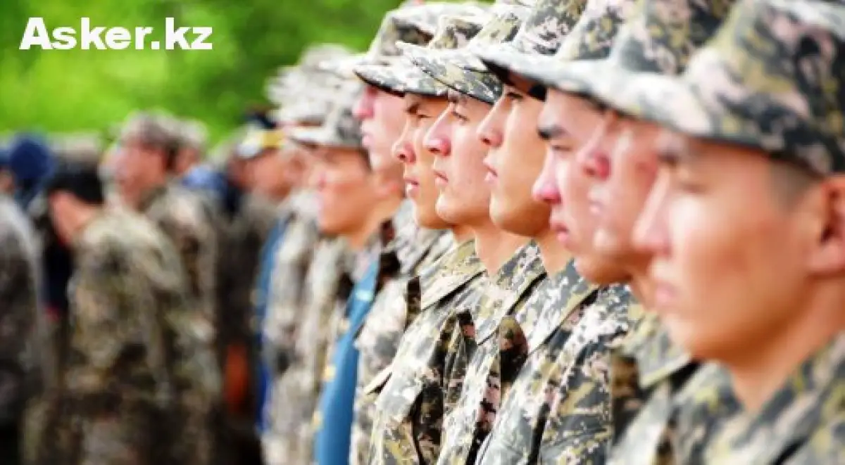 Министр обороны Казахстана ответил на предложение принародно о отправлять в армию сыновей министров
