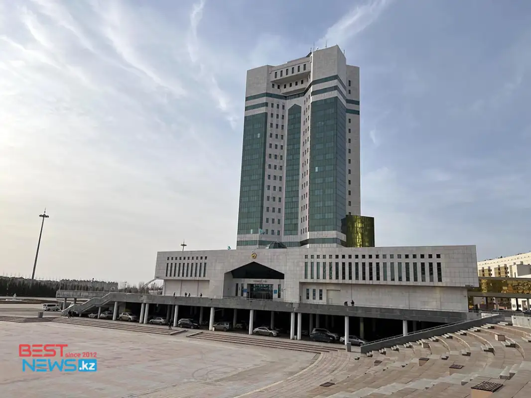 Социально-экономические итоги и развитие науки обсудят в Правительстве РК - смотрите LIVE