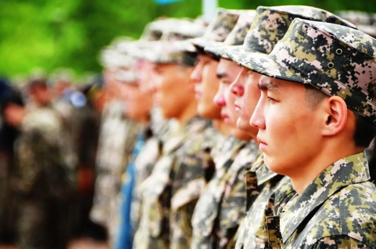 Названы сроки демобилизации и призыва военнослужащих в Казахстане
