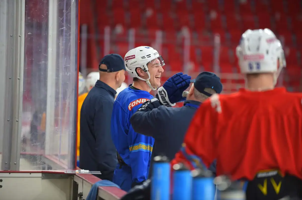 Серьезный Диц, улыбка Лилья: как Барыс провел раскатку в Екатеринбурге