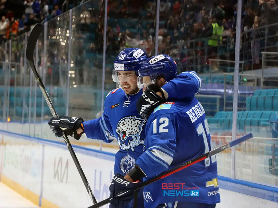 Барыс крупно обыграл рижское Динамо, четыре шайбы забросили Старченко и Михайлис