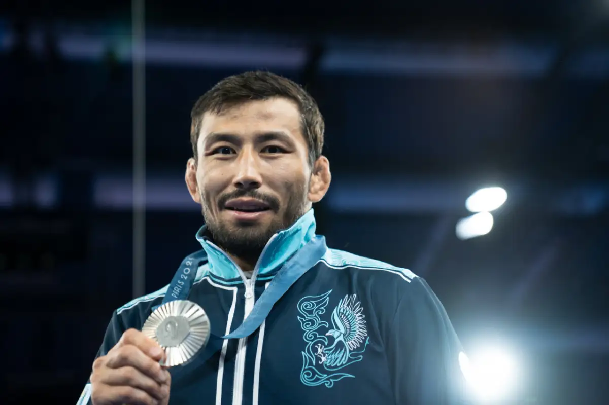 «Он парень-трудяга»: стало известно, останется ли на ковре серебряный призер ОИ-2024 Демеу Жадраев