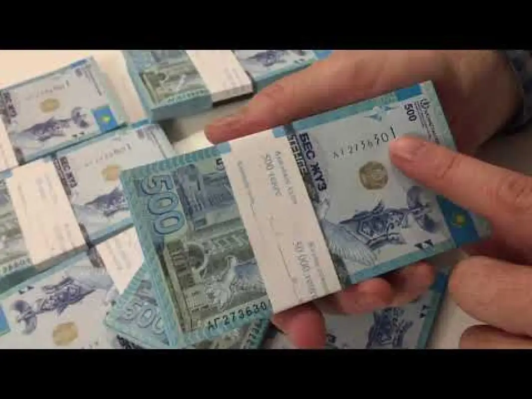 Мужчина украл из бардачка «Lexus» 12 млн тенге и всё потратил в Алматы