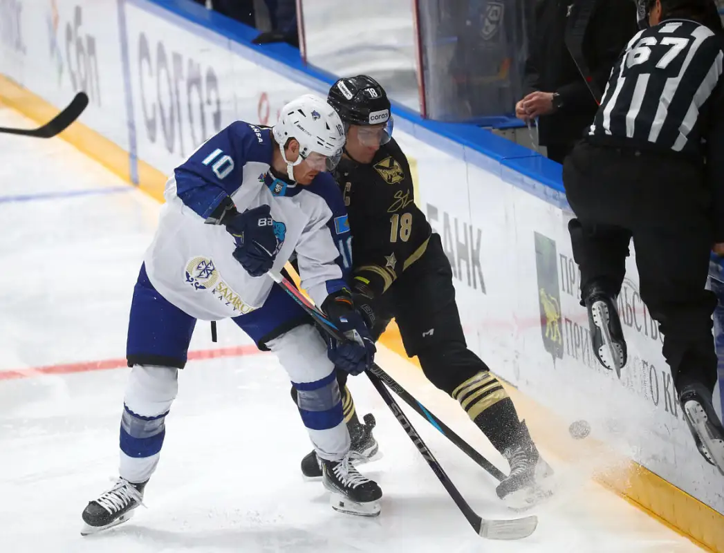 «Барыс» взбодрил болельщиков из Владивостока