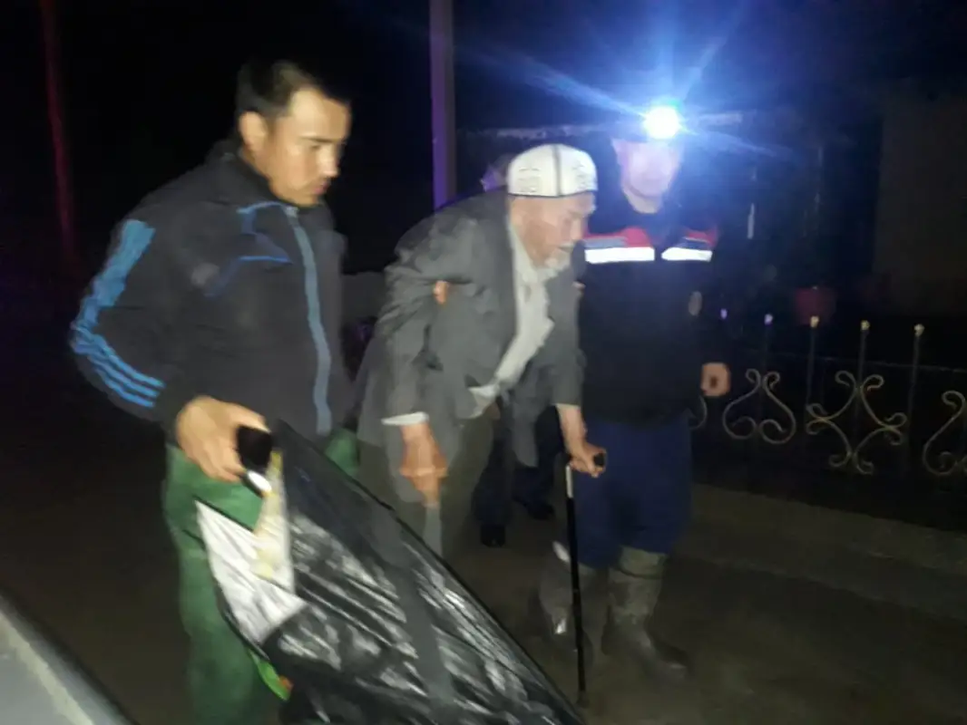 В Шымкенте частично эвакуировали население из-за подтопления жилья