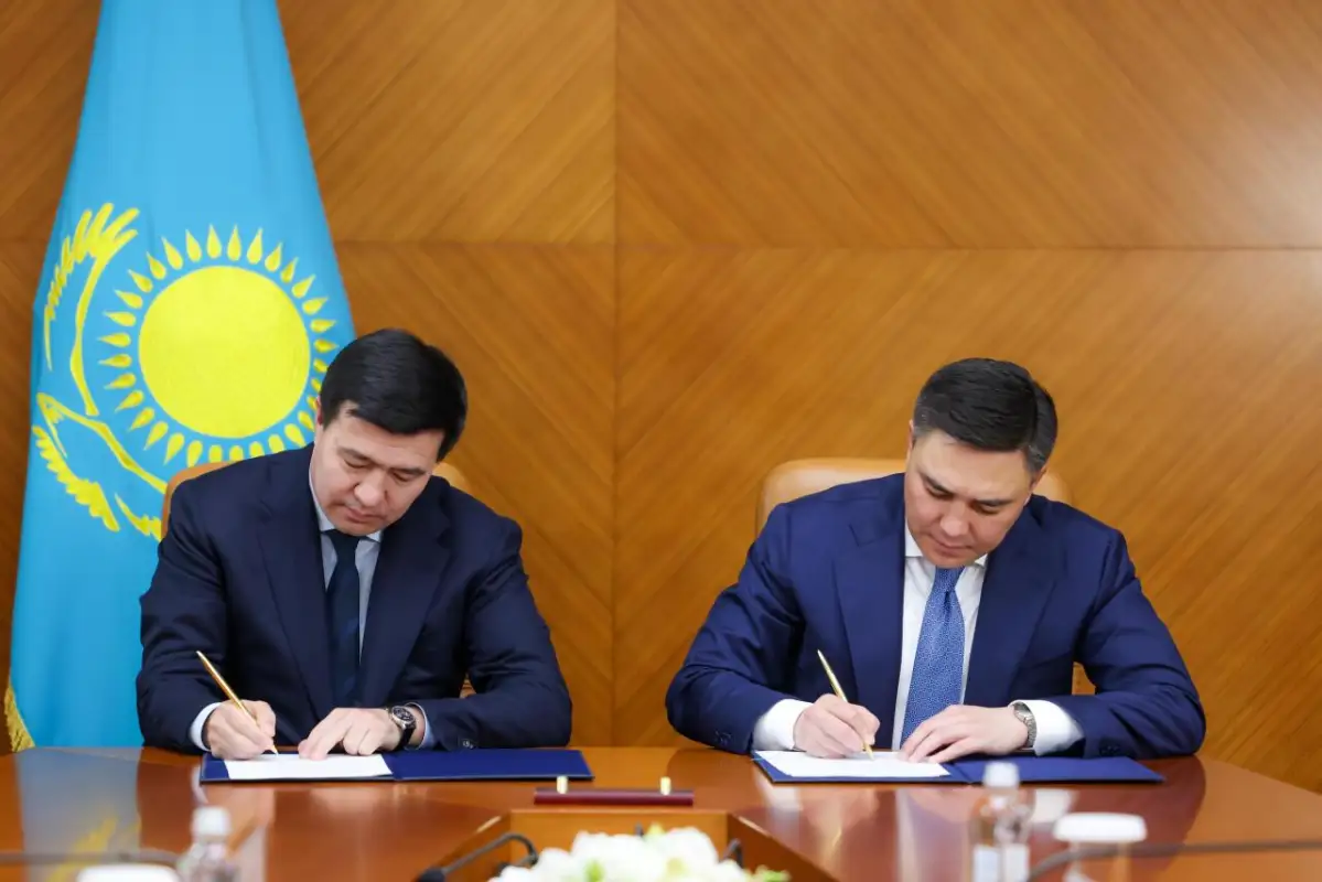 Глава Казахстанской федерации бокса получил в управление "Ордабасы”