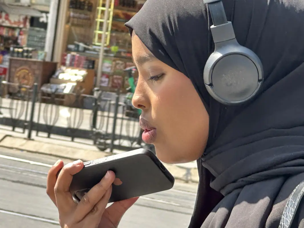 Улицы Стамбула полны девушек с модельной внешностью