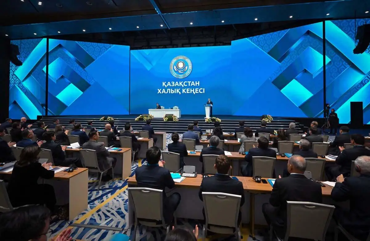 Глава государства отметил значение Қазақстан Халық Кеңесі
