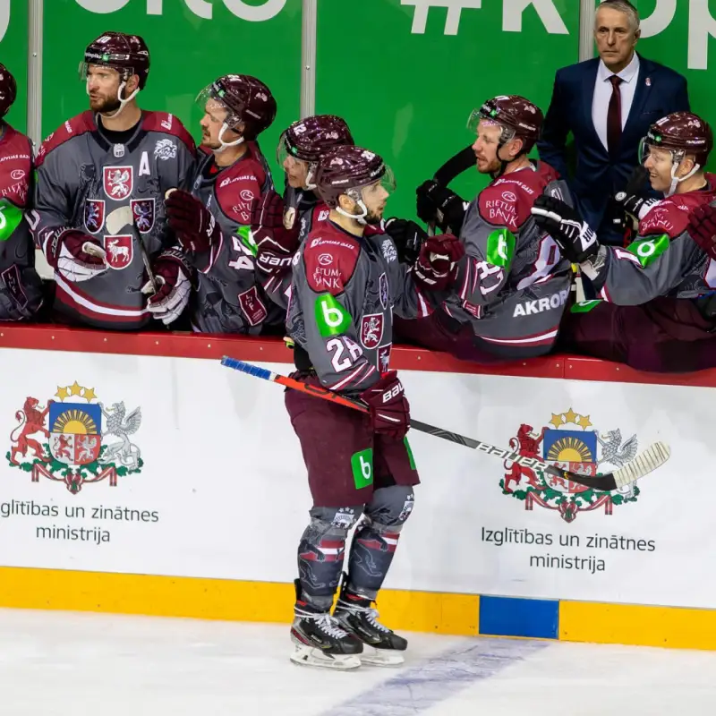 Хартли «отцепил» трёх игроков после проигрыша Латвии в матчах со Швейцарией